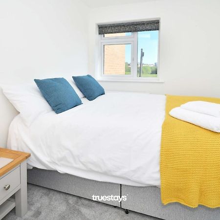 Regal House By True Stays - 3 Bedroom House In Stoke-On-Trent Экстерьер фото