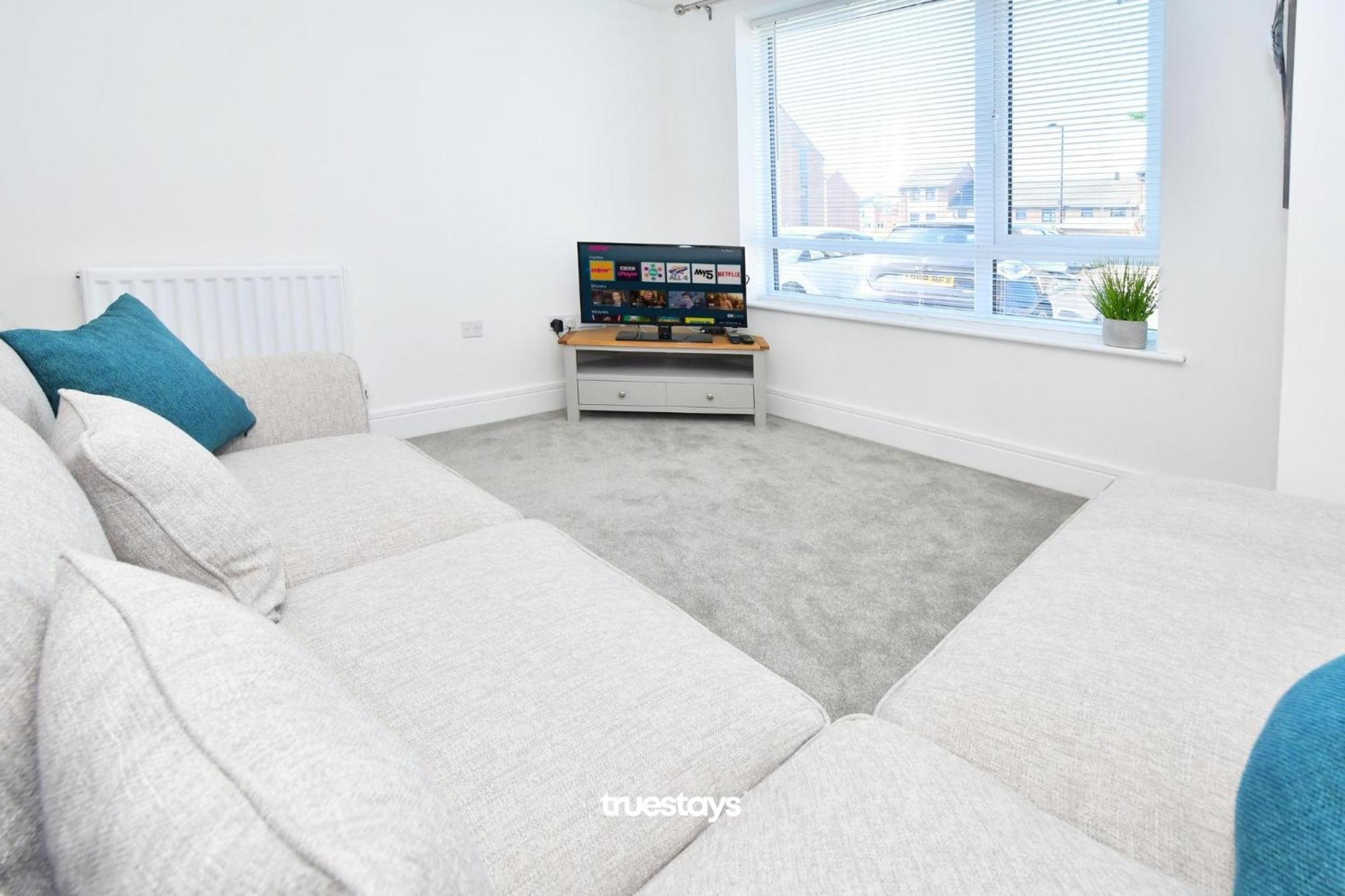 Regal House By True Stays - 3 Bedroom House In Stoke-On-Trent Экстерьер фото