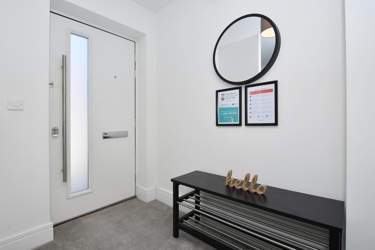 Regal House By True Stays - 3 Bedroom House In Stoke-On-Trent Экстерьер фото
