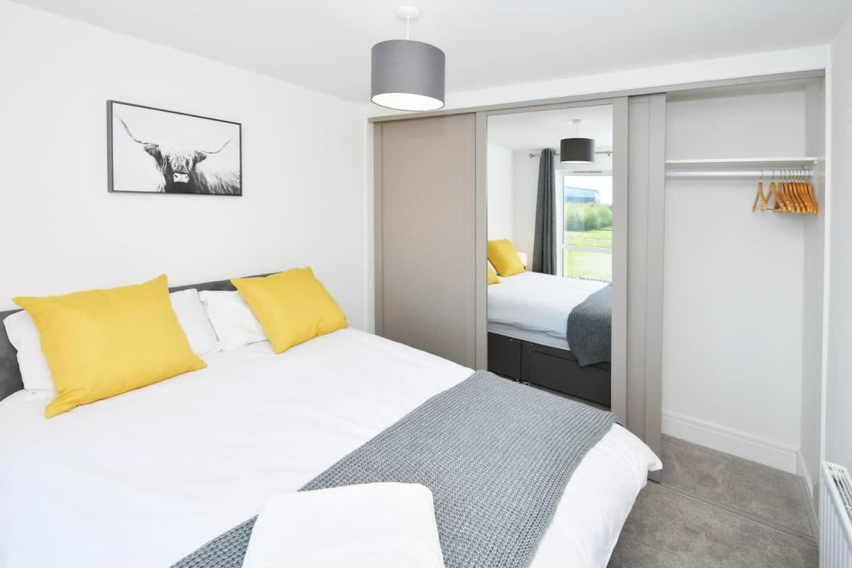 Regal House By True Stays - 3 Bedroom House In Stoke-On-Trent Экстерьер фото